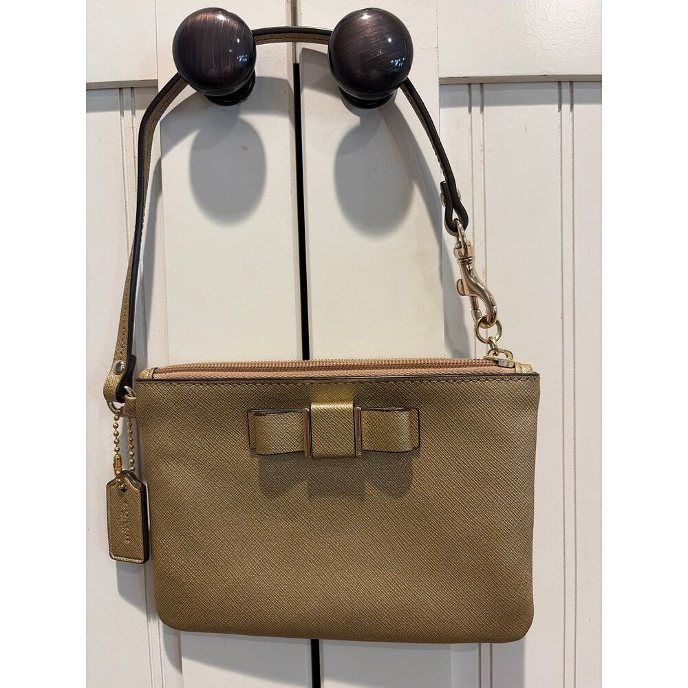 Coach Women's‎ Leather Wristlet Shoulder Bag Gold Bow Zip Top Purse Gold